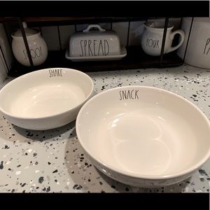 Rae Dunn SNACK and SHARE bowl set